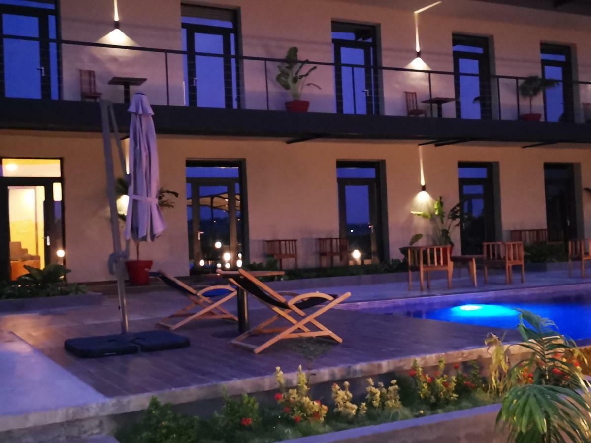 Au Bord De L'Eau Otel Bamako Dış mekan fotoğraf